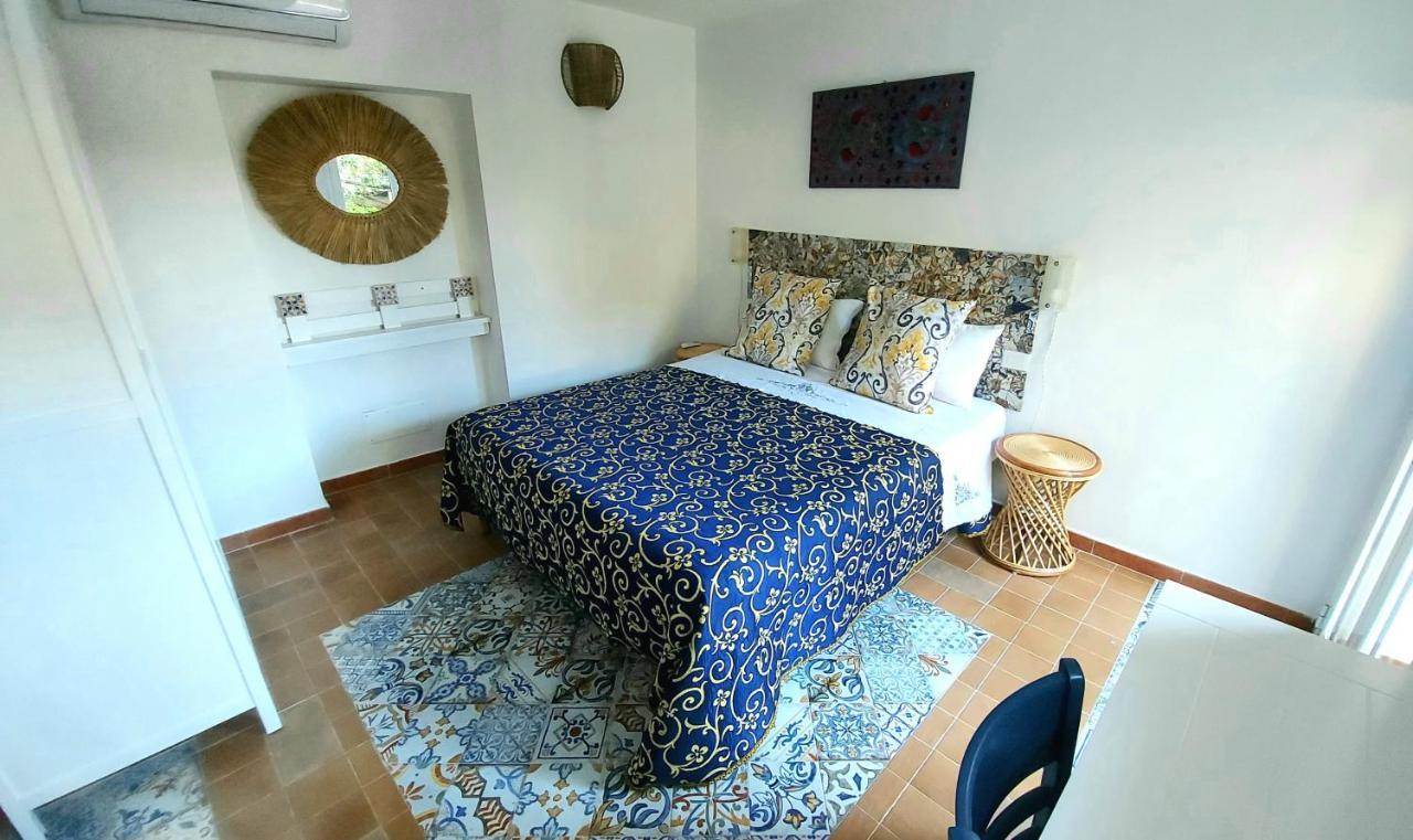 Vfh Villa Flavia Eco B&B - 50 Metri Dal Mare Санта-Флавія Екстер'єр фото