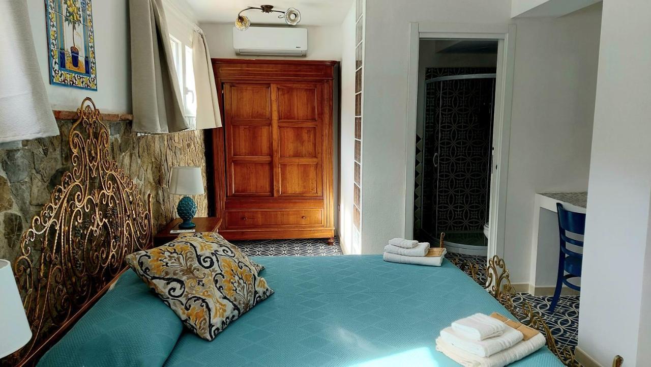 Vfh Villa Flavia Eco B&B - 50 Metri Dal Mare Санта-Флавія Екстер'єр фото